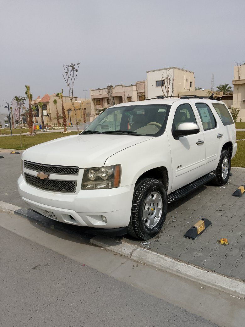 سلام عليكم
تاهو بتره 
موديل 2011
جاهزه كير ومكينه 
تبريد حدايده 
تخم تاير 
وارد أمريكي 
دواخل اسود 
سياره كفاله من الضربه 
بيها تلحيضات صبغ 
رقم بصره انكليزي بسمي 
مكاني بصره دور النفط 
السعر 190وبيها مجال شي قليل 
***********
