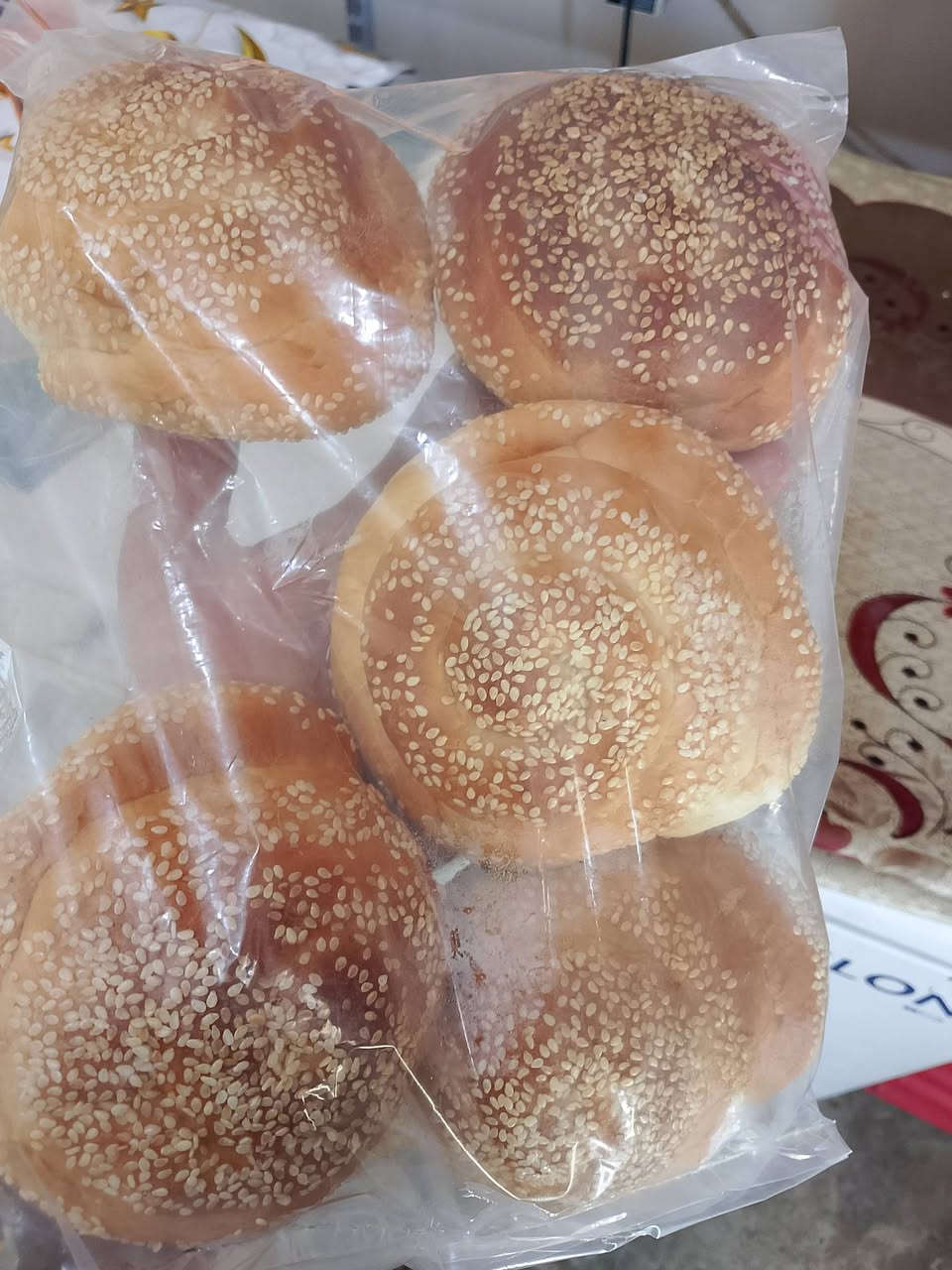 السلام عليكم ورحمه الله وبركاته
توفر كعك وجرك و جرك محشى بالحلقوم وجبه جديدة 

 تتوفر خدمه توصيل //***********//واتساب

محل علي حامد راوه القديمه خلف البانزخانه قرب البيطره
