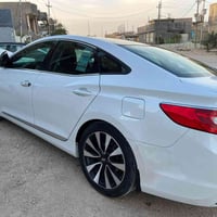 ازيرا ٤سلندر • ٢٠١٣ • نجف