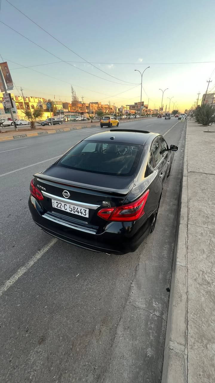 السلام عليكم 
نيسان التيما موديل 2017 
ماشيه 100 ميل فقط 
السيارة فول مواصفات 
فئة SL
بيها ضرر امريكا بابين 
وبل عراق وشوية من البوند صار بي صبغ 
يعني 3 قطع 
السيارة كير محرك  شرط 
السيارة فتحة سقف 
كشنات جلد 
وتدفئة بل ستيرن 
تدفئة بل كشنات 
 نقطه عمياء 
شاشه كبيرة 
وكاميرا 
اشارات بل مراية
 بصمة
 وتشغيل عن بعد
السعر 123 وبيها مجال 
للتواصل ***********
الخاص موجود 
مكان سيارة موصل
