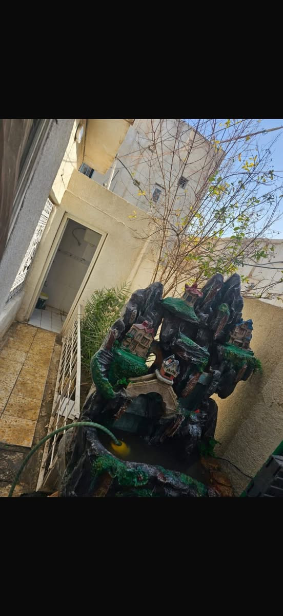 السلام عليكم … بيع مستعجل 
بيت 🏡 للبيع في منطقة الصابئه 
المساحه 180 م الواجه  10 م والنزال 18 م 
بيت يحتوي على طابقين البيت نظيف ومرتب 
البيت 🏡 حالياً فارغ جاهز للسكن 
السعر مراسلة الصفحه او مراجعة مكتب الخزاعي للعقار … ***********
