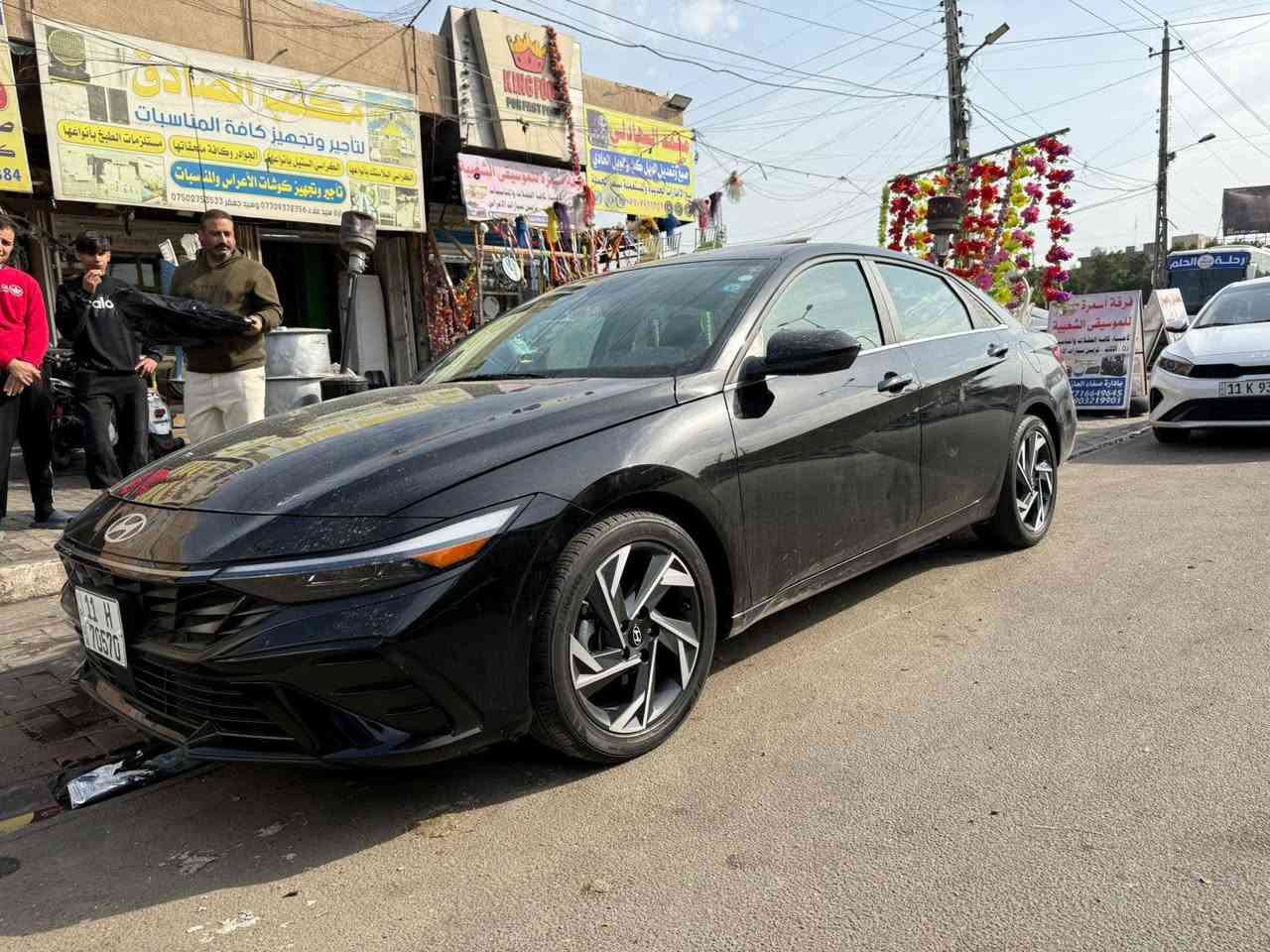 السلام عليكم النترا 24 ماشيه 25 مشي امريكا سياره بدون صبغ سياره جديده فول السعر 177 //***********
