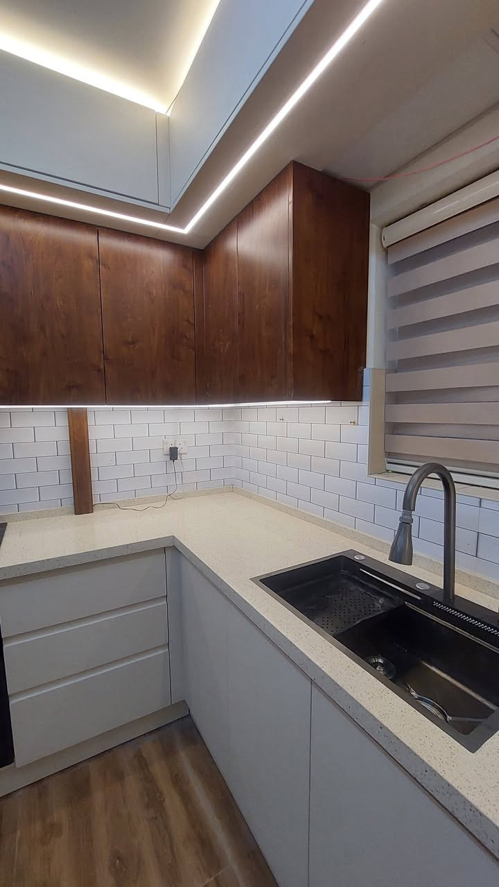 شعارنا التميز 
انجاز مطبخ شقه ١٠٠ شرقي 
دزاين مودرن دبل ملحق 
من أعمالنا المنجزه في مدينه بسمايا 
ضوء القمر للمطبخ التركي 
بسمايا الشارع العام مجمع طاحونة الرايه مقابل بيت بيوتي للإستفسار الاتصال على الرقم ***********
