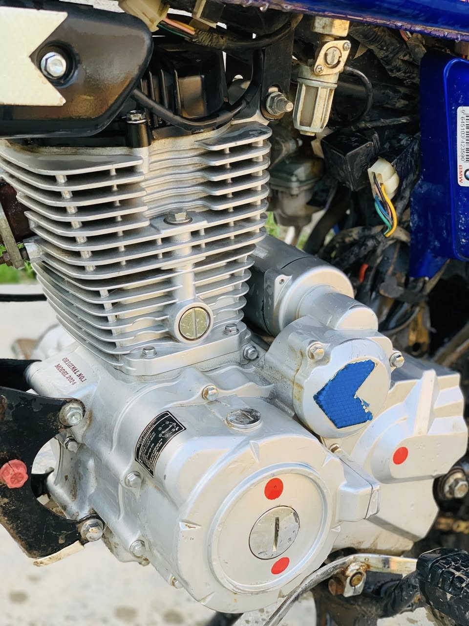 السلام عليكم دراجه سافان ٢٤ اوراق كامله تشغيل بصمه سلف الدراجه كامله ما متعوبه مال جناي مكاني عزيزيه السعر ٦٥٠ وبيها مجال مال شراي ***********
