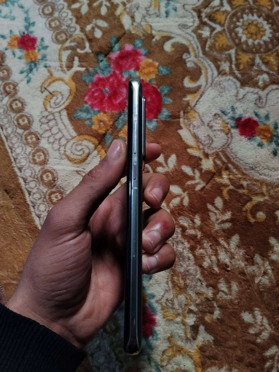 السلام عليكم
هواوي P40 برو 5G
جهاز فلاكشب معروف ذاكره 256 رام 8
ببجي 90 فريم
كامرات جبارة زوم 50X
تصوير فيديو 4K 60
مقاوم للماء والغبار
شحن سريع 45 واط لاسلكي 25 واط
ضهر كزاز والطار المنيوم 
وبعد بي مواصفات هواي
بس بي فطر بل كلاس مثل ماموضح بالصوره مامثر بكلشي وشرط ضد المي
طبعا خدمات كوكل تكدر كلهن تنزلهن بكل سهوله
السعر 240 الف


**إذا كنت صاحب هذا الإعلان وتريد حذفه لأي سبب، رجاءا أرسل رسالة إلى الدعم الفني**