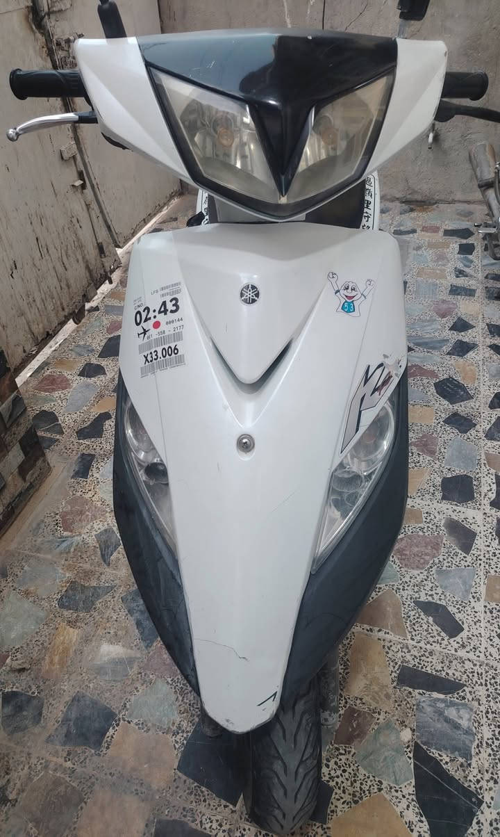 السلام عليكم دراجه ثعلب للبيع
الدراجه ما مفتوحه وماشيه بس ٢١ الف اخت الرمبه نظيفه كلش
كهربائيات كله شغاله اشاير لد ولايت لد
تشتغل سلف وهندر الدراجه شلعه ومعدل خير من الله المكان بغداد الخطيب الزراعي السعر 800 وبيها مجال الاتصال ***********
