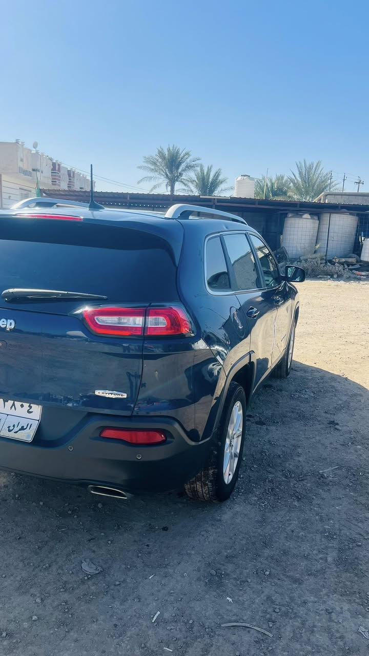 للبيع جيب شيروكي بزون 2018 رقم اربيل

بسمي فول مواصفات 

بنوراما 

سعر135

ترهم نقد واقساط او مراوس 

شاشه كبيره بصمه ابواب وتشغيل 

كامره خلفيه رادار جانبي 

اشاره بلمري 

كشن جلد كهربائي 

ويل كب 

تحكم استيرن 

تشغيل عن بعد

جنطه جكان 

ايضاً بصمه

الساره ع ايدي ما بيها اي نقص كله شغال ما اتذب عليها لو الف 

مكانها بلحله 

ضررها امريكا بنيد وجاملغ سايق 

وبلعراق باب خلفي مال العبري
***********
