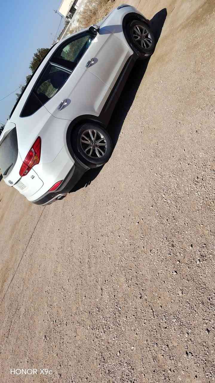 للبيع او مراوس  سياره سنتافي موديل 2014 خليجي
رقم بغداد سنويه مجدده 2027

المواصفات /

محرك 6 سلندر

سبعه راكب

ثلث قطع تبريد

فورويل

اشاير بالمري

ماشيه 136

سياره جديده تخم تاير حداديه سدر جدد

محرك وكير مكفولات شرط

المكان ديوانيه الحمزه الشرقي ،،اتصال ***********
