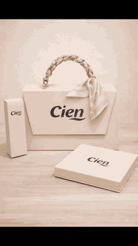 🎁 بوكس مكياج Cien الأصلي
متوفر الآن لدى الشاهين أونلاين ✨
بوكس أنيق بتغليف فخم ومحتويات مختارة بعناية
مناسب كهدية راقية أو للاستخدام الشخصي 💄
📦 محتويات البوكس:
#أحمر_شفاه_سائل Cien (Cien Liquid Lipstick)
– عدد 4 قطع
– ألوان ناعمة وراقية:
نود – وردي – موف – أحمر وردي
– قوام كريمي ناعم
– تغطية متوسطة إلى عالية
– ثبات جيد ولمسة مخملية
– مناسب للاستخدام اليومي والمناسبات
#طلاء_أظافر Cien (Cien Nail Polish)
– عدد 12 لون 
#ألوان_متنوعة:
أحمر – عنابي – وردي – رمادي – نود
– لمعة أنيقة
– سهل التطبيق
– مناسب لكل الإطلالات
#التغليف:
– علبة هدايا Cien فاخرة
– ترتيب داخلي أنيق لكل قطعة
– جاهز للإهداء مباشرة 🎀
#المميزات:
✔️ ماركة Cien الأصلية
✔️ ألوان مختارة بعناية
✔️ تغليف فخم
✔️ اختيار مثالي للهدايا النسائية
☆☆☆☆
🚚 توصيل متوفر لجميع المحافظات
📦 تغليف آمن ومرتب
#تجهيز_سريع
📩 للطلب والاستفسار: 
*********** واتساب 
أو واتساب 📲
#الشاهين_أونلاين
#بوكس_مكياج
#Cien
#هدايا_نسائية
#مكياج
#توصيل_لكل_المحافظات
