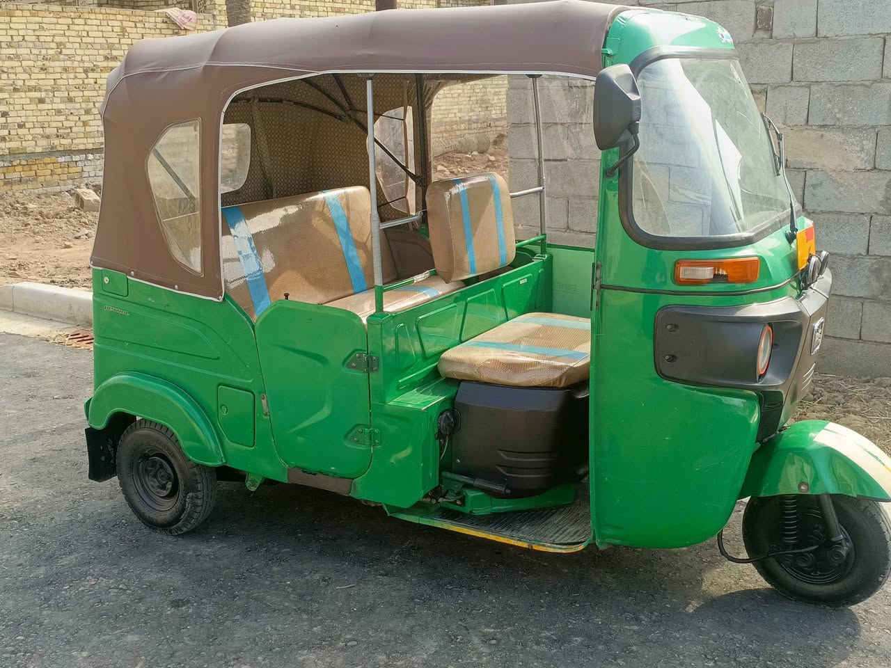 تكتك موديل واحد وعشرين شهر 6 أوراق سيد خلدون كشره كفاله محرك مجفت مكان ميسان الماجديه 6و800وبيه مجال تكتك جديده كلش ***********
