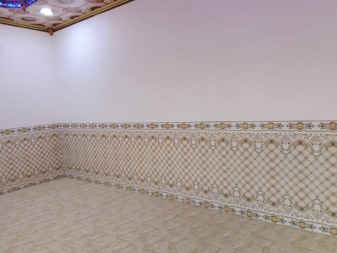 للبيع بيت بالعامريه البراهيمه
المساحه البيت ١٠٠ متر طابق واحد
طابو سند ٢٥ تحويل
 قرار محكمة ثاني يوم 
السعر مالته  ٣٥ مليون مع مجال
***********
نور الحسيني للعقار
