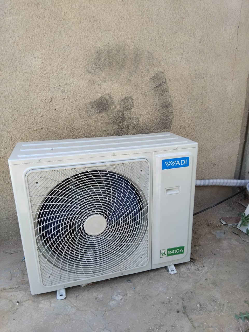🛠️ تم الإنجاز: تنصيب سبلت WADI في مستشفى فاطمة الزهراء
العدد:2
​مستمرون بتقديم الأفضل! أتممنا تنصيب أجهزة تبريد متطورة في مستشفى فاطمة الزهراء للولادة بمنطقة الحبيبية.
​التفاصيل:
​النوع: سبليت كنتوري ماركة WADI من فئة PRO series.
​المميزات: كفاءة عالية وغاز R410A للأجواء الحارة.
​الموقع: بغداد - الحبيبية.
​دقة بالعمل واختيار أمثل لمواقع الوحدات لضمان أفضل تبريد.
📞:***********
​#تبريد #تكييف #سبليت_وادي #الحبيبية #بغداد
