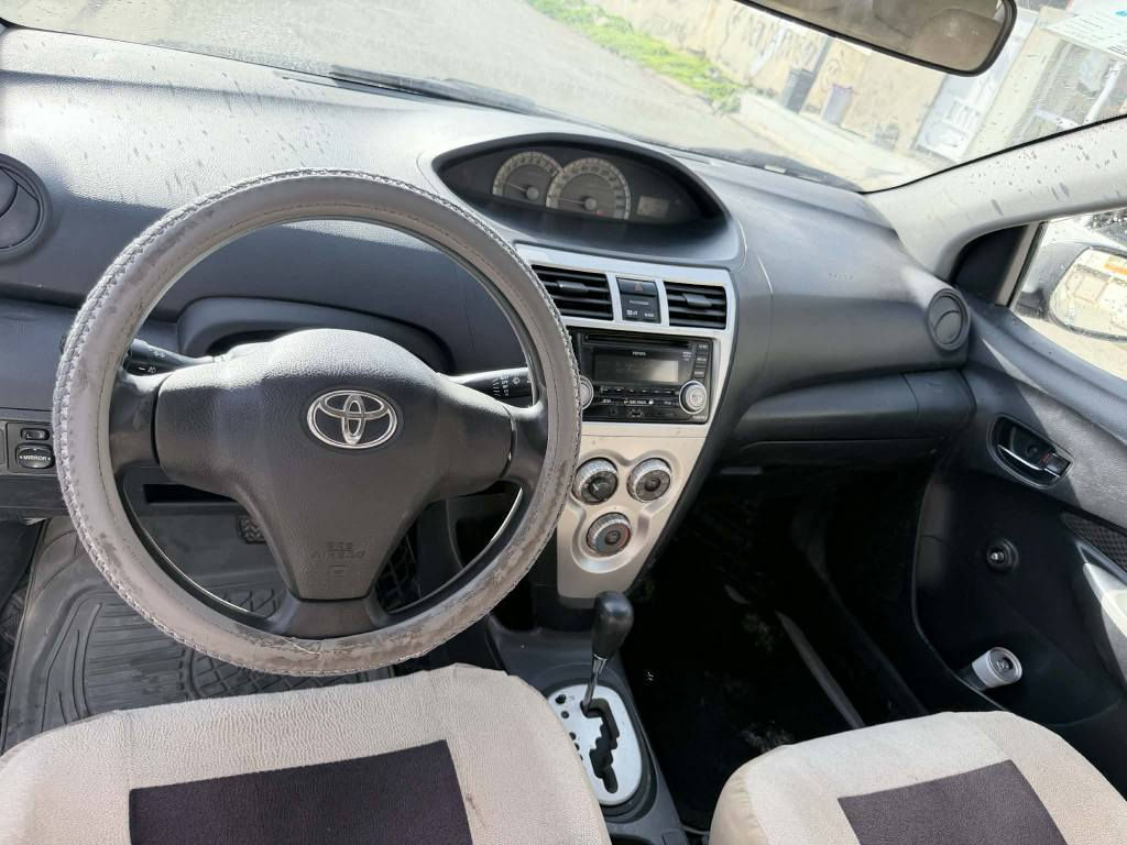 توێتا یارس ٢٠٠٨
ڕەنگی سلڤەر سەیارەکە ٣ پارچەی هەیە بێ ژوورەوە
پشت و پێشی کەپسە بێ لێدرانە
گێڕ و مەکینە و تەبریدی بە شەرتە
بەناوی خۆمە و سەنەوی تا ٢٠٢٨ نوێیە
توند و تۆڵە و بێ مەسروفە 
نرخی سەیارەکە82 وەرەقە و مەجال
ژمارە مۆبایل *********** هه ولیر أربيل, العراق
