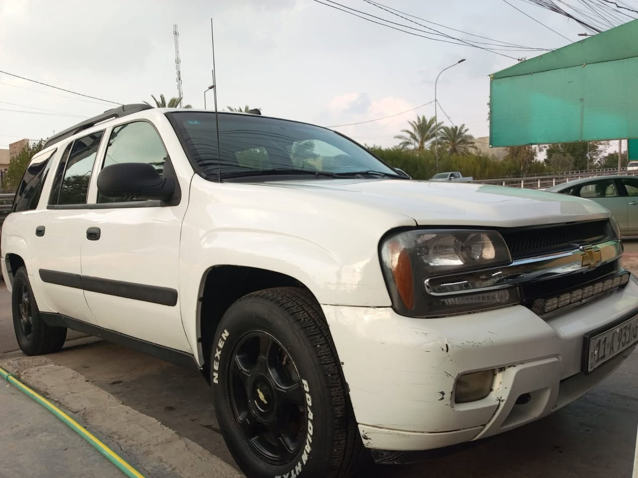 سلام عليكم ورحمة الله وبركاته بلايزر موديل 2005 سياره  سبعه  راكب جهازه على اخر حبه مابيه نقص تبريد تدفىه صدر جديد زوج تاير امامي شاشه تدعم كار بلي.  داش كامره امامي وخلفي ودمام صوت اصلي  بيه صبغ حزام للجماليه. اي استفسار على رقم ***********  سعره 105  ورقه وبيه مجال بسيط
