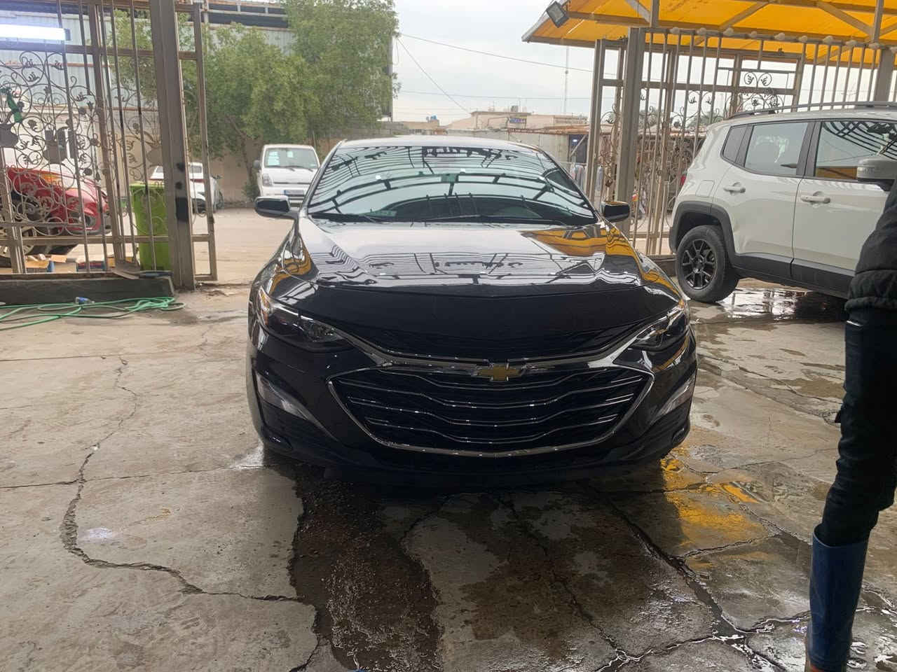ماليبو ٢٠٢٣ سياره ٣ قطع صبغ باب السيايق وجاملغ صفحت سايق وجاملغ خلفي عكس السايق كلير بجم كبس مابيها اي نقص مرقم بغداد
السعر ١١٢ وبيها مجال حك الجيه
***********
