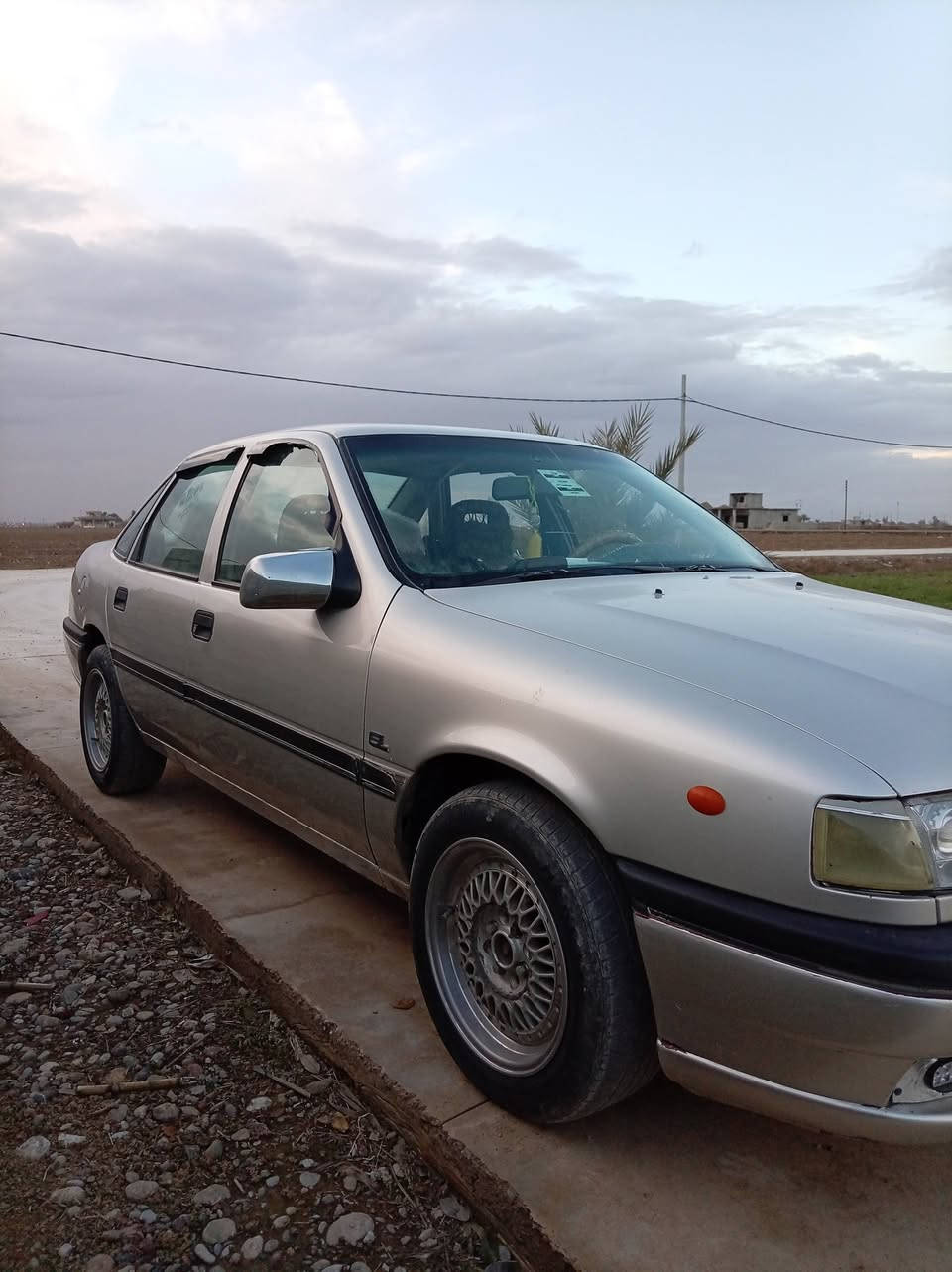 السلام عليكم
اوبل فكترا موديل ٩٣ رقم كركرك  السنويه مجدده لل٢٠٣٠... محرك ١٦... كير عادي                            صبغ عام  بدون ضرر   السعر ٤٣ وبيها مجال.  للشراي
للأتصال ***********.
