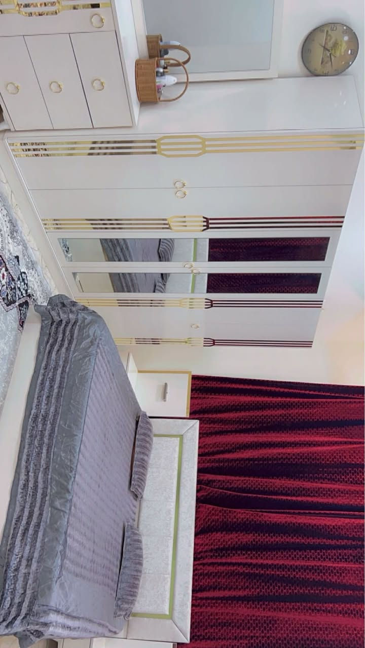 غرفه نوم للبيع ٥ قطع نظيفه جداً مع صوميه خشب عدد ٢ مع دوشك ضغط بسعر ٥٠٠ الف


**إذا كنت صاحب هذا الإعلان وتريد حذفه لأي سبب، رجاءا أرسل رسالة إلى الدعم الفني**