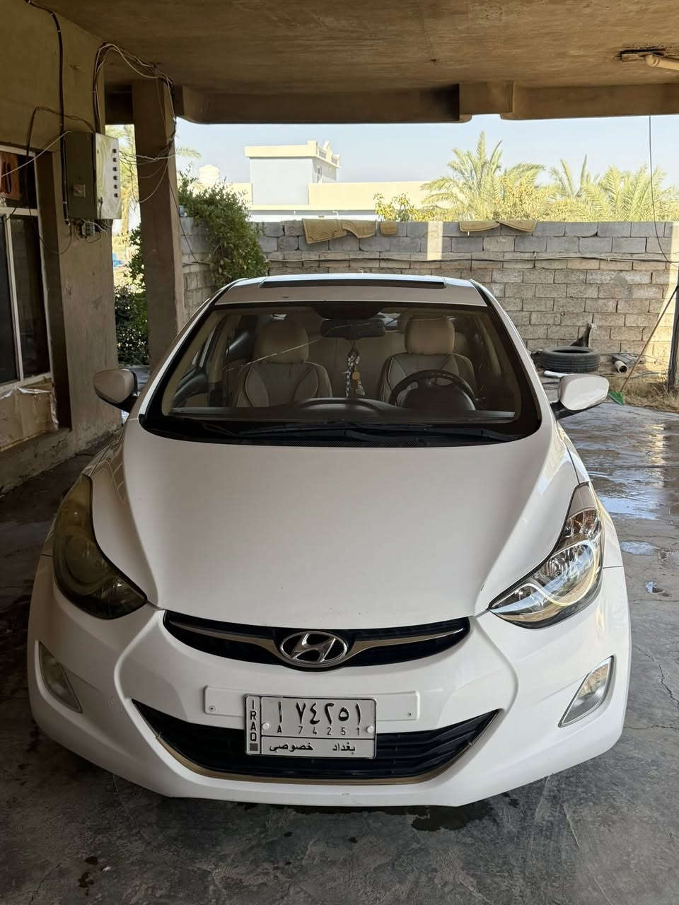 الانترا 2012 بغداد  فول موصفات بصمه السياره فتحه اشاير بلمري الناصي زنون شاشه  السياره كير محرك خير من الله ماشه 210 الف بيه جاملخ خلفي نصه صبغ وبيه جاملغ امامي مبدل السياره 125 بيه مجال بسيط جدا ***********
