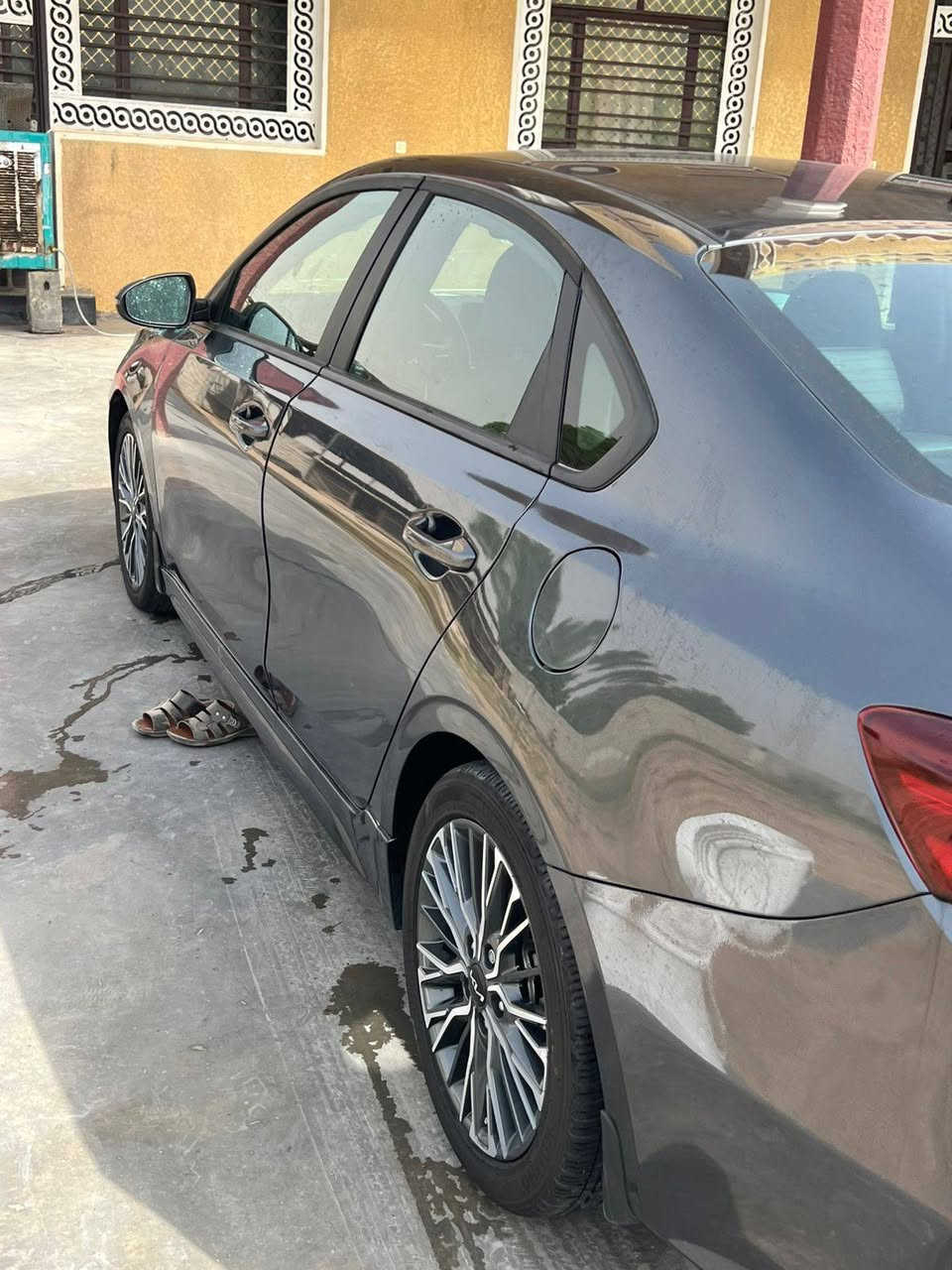 يا الله للبيع فورتي جي تي 2024
فول مواصفات عدا الفتحه
رقم بغداد الدولي
هزه جديده سنويه لل31
ماشيه 19الف وقابله للزياده
مكينه 2000 دوش
تشغيل عن بعد
بصمه تشغيل
بصمه أبواب
رادارات امامي خلفي
ثلاث انضمه قياده
قياده ذاتيه
تحديد مسار
 موصفات الجي تي معروفه
حادثها البنيد مبدل ومصبوغ والجاملغات بيهن بارد
_السعر (165)وبيها مجال
العنوان بغداد بسمايه الإستفسار الاتصال على الرقم
***********.  ***********
