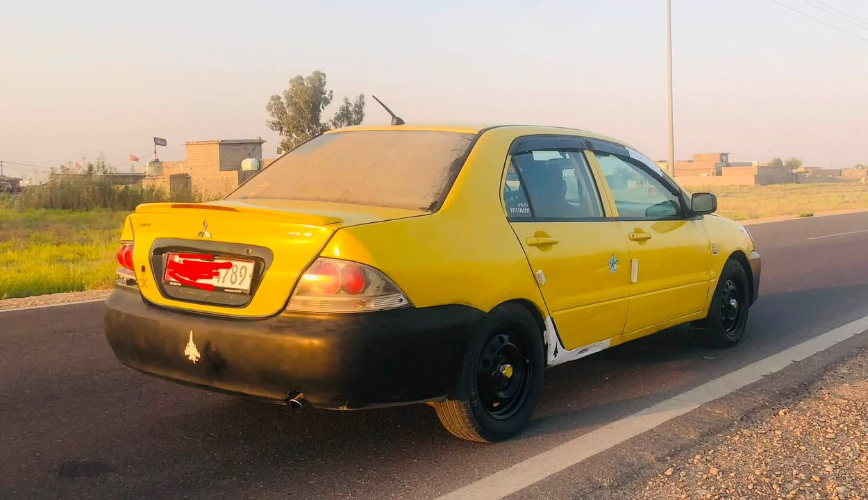 لانسر للبيع
سيارة باسمي رقم انكليزي
تريد تحويل تريد وكالة اني حاضر 
خطها جوال 
مصفرة هيئة وغرامات بحثها جديد

مكينة وكير مكفولات وخير من الله 
تبريد ثلج منظومة جديدة 
صدرها 70%
دوشمة كاملة + ارضية جلد 
كهربائيات كاملة + سنتر لوك ريمون

للبيع 57 ورقة وبيها مجال للشراي 
للتواصل خاص او واتساب 
***********
