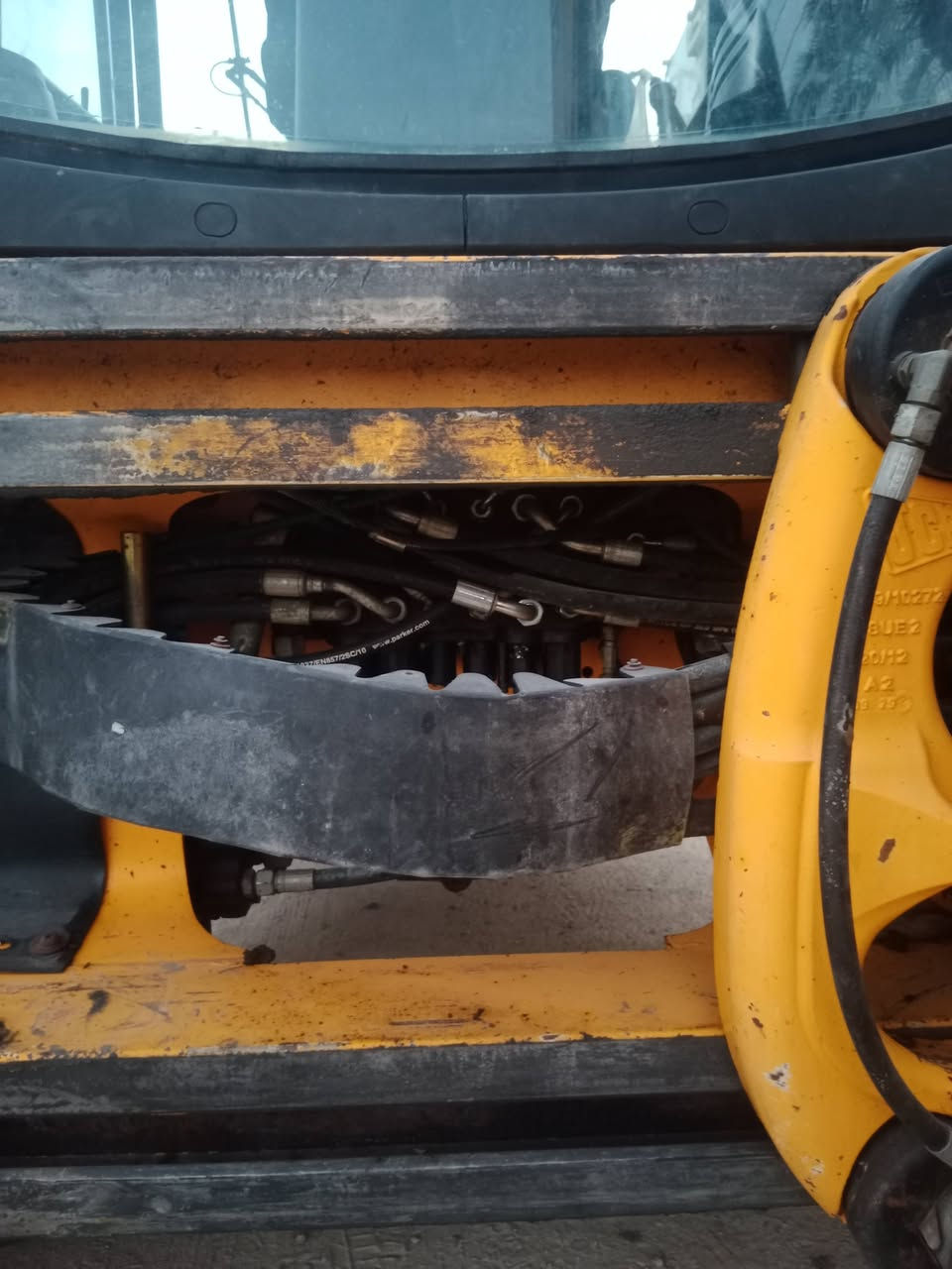 جي سي بي ١٢
اربيل سنويه لل ٢٩
جاهزه من كلشي مكفولة كفالة عامه 
الحفاره دخول جديد ماعايزه برغي 
 مكينه جديده ٥ كير تبريد تخم تاير 
حداديه جديده وكله على البلاد 
الحفاره جاهزه من كلشي 

*********** حياكم الله مكاني النجف
