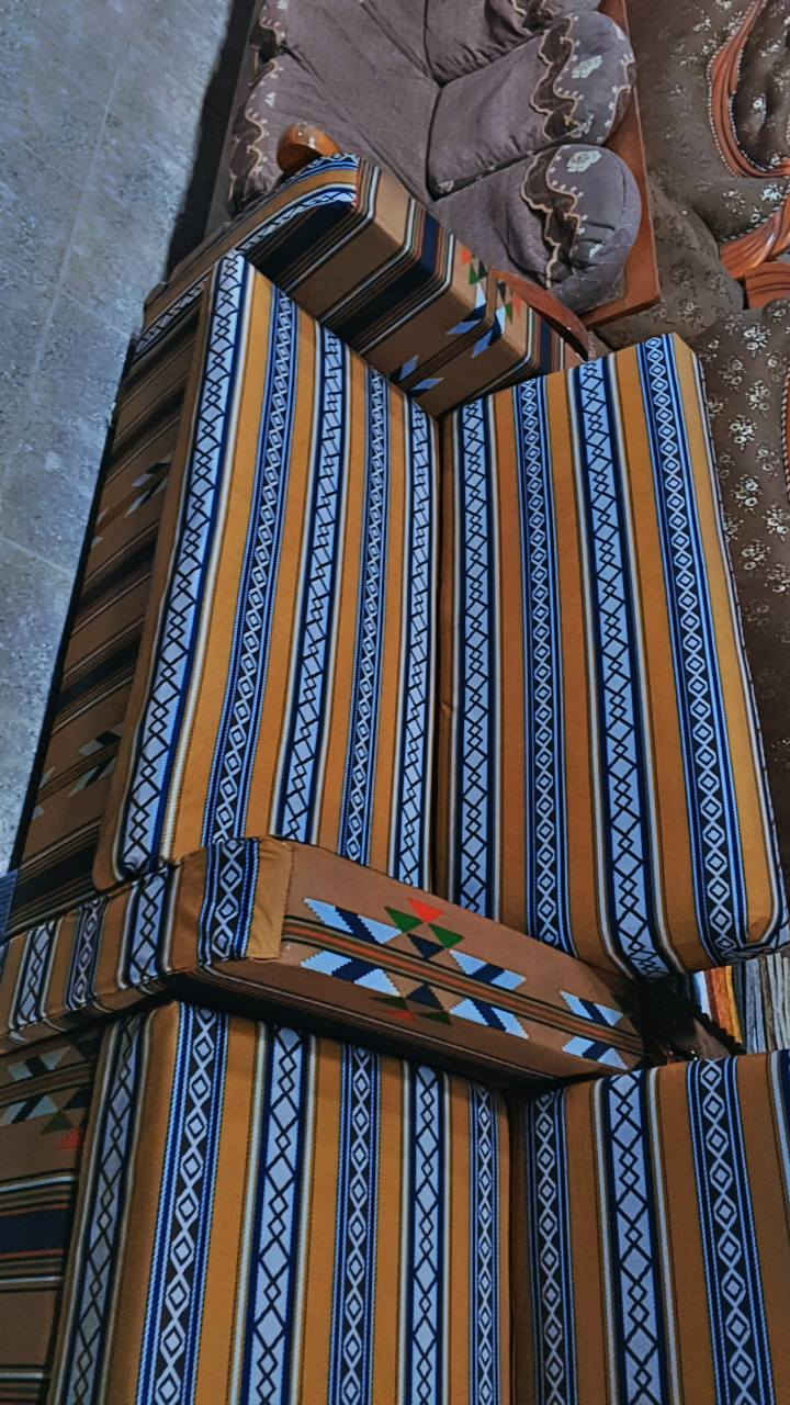 قنفات عدد 2 اصيرن 5 مقاعد تسكام مدوشمات جدد سعر 85 الف قفل ثنيهن واتسب ***********
