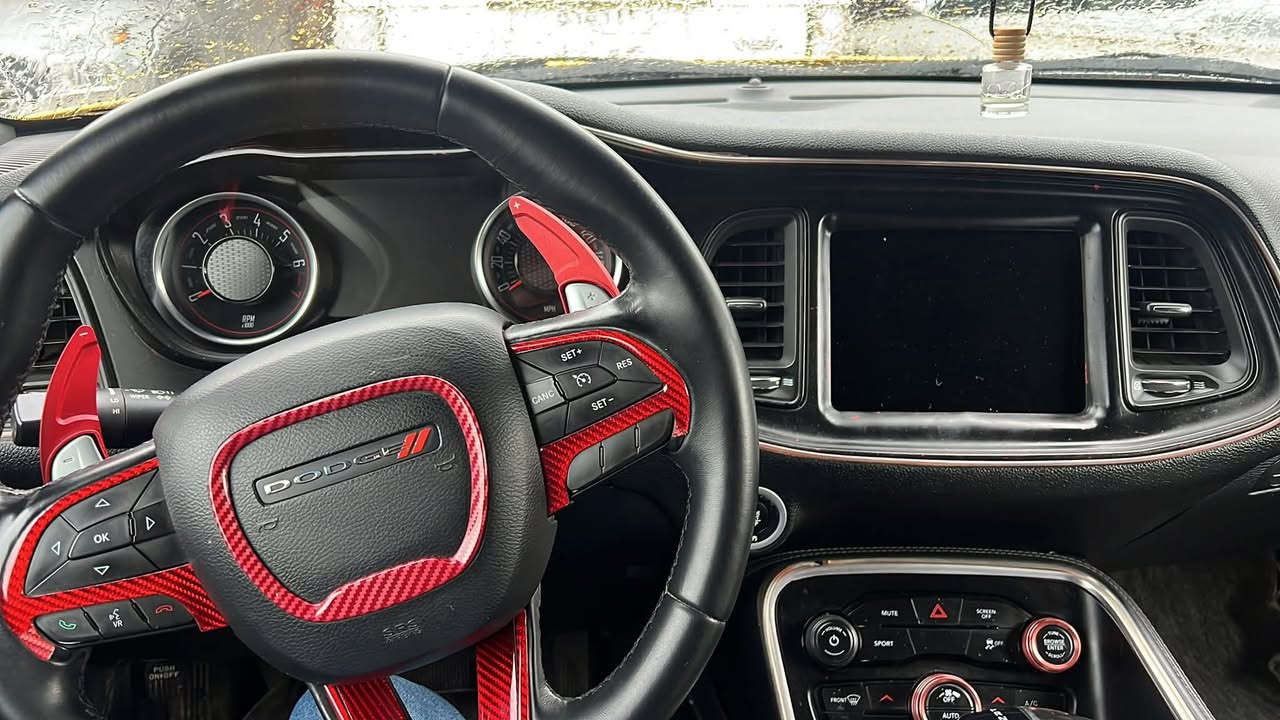 🚨🔥 تحدي السوق… جالنجر كلين بهالسعر؟ 🔥🚨
Dodge Challenger SXT 2017

💥 جالنجر – هيبة أمريكي + سعر نار 💥
الموديل: 2017
المحرك: V6 3.6 🔥
الممشى: 147 ألف كم (مو مايل)
الحالة: Clean بدون صبغ + بدون ايرباك ✅

━━━━━━━━━━━━━━━
🔥 الحالة:
مكينة + كير + صدر + تبريد + أكسل شرط 💯
سنوية وأرقام جديدة
4 تايرات جديدة 🛞
سيارة نظيفة كلش بالعافية على ياخذها 😈

━━━━━━━━━━━━━━━
🚀 المواصفات:
شاشة كبيرة 📱
كاميرا خلفية 📸
بصمة 🔑
شفتات ستيرن
ستيرن كنترول
ويلات لوك هلكات 🔥

━━━━━━━━━━━━━━━
💰 السعر؟

اكتب (سعر) أو اسم السيارة بالكومنت 📩
ويصلك السعر مباشرة على الخاص 🔥

━━━━━━━━━━━━━━━
🚨 عندك سيارة للبيع؟ 🚗
أرسل الصور والتفاصيل، وسنقوم بعرضها على صفحتنا مجاناً 🔥

━━━━━━━━━━━━━━━
📞 0770**********
📞 0750**********
🚨 رقم الهاتف خاص 🚨


**إذا كنت صاحب هذا الإعلان وتريد حذفه لأي سبب، رجاءا أرسل رسالة إلى الدعم الفني**