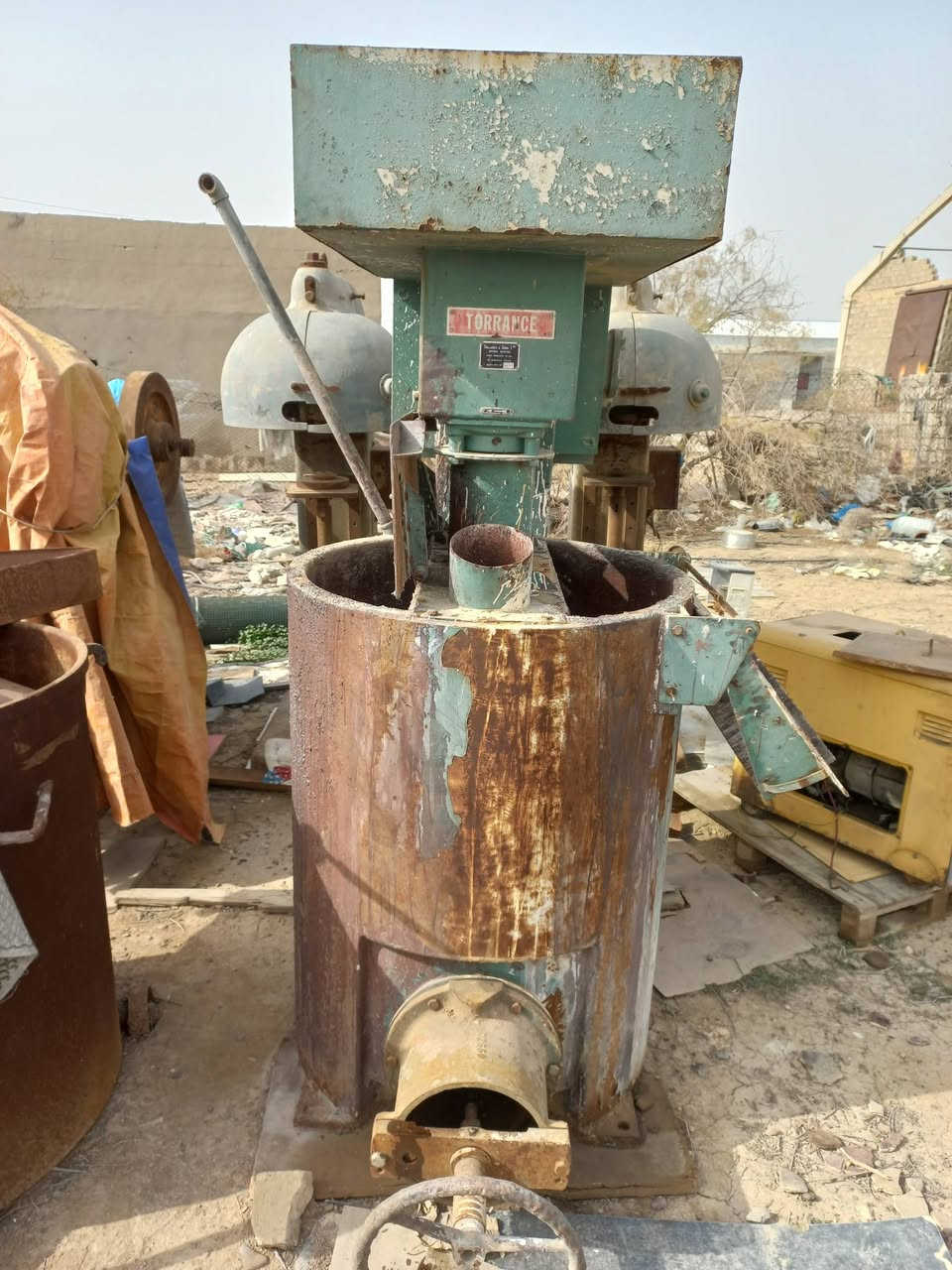 معمل قوطيه للبيع
مع خباطة صبغ
مع 
سيمرات لف قوطيه إيطالي  العنوان بغداد جسر ديالى فلكة سلمان 
*********** اتصال +واتساب
