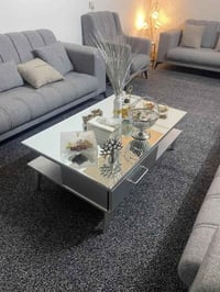 طاولة صالون • قليلة الاستخدام • السليمانية