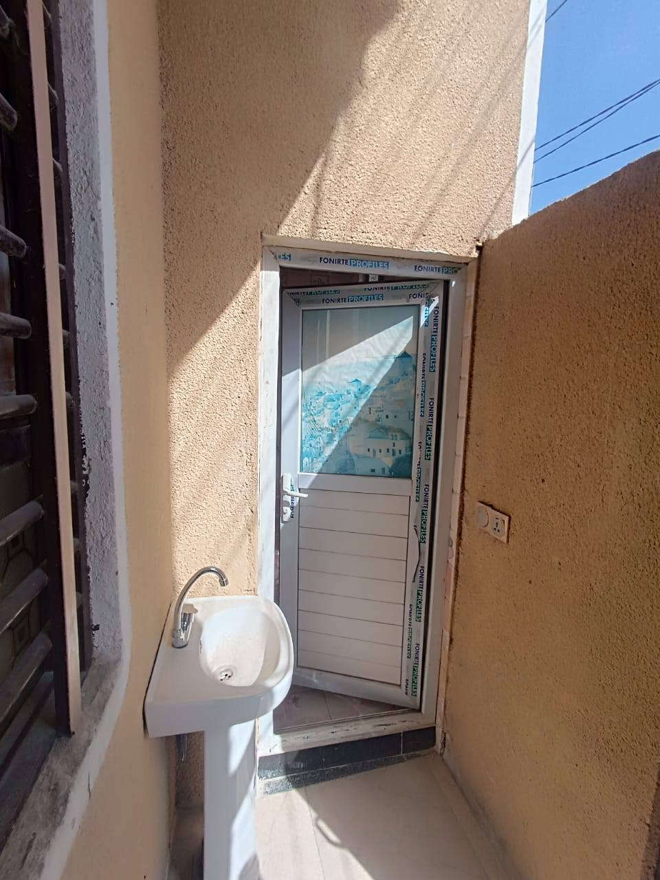 ✨
بيت 50مترقرب مجمع سيد اسماعيل 

  بيت جديد شغل درجة اولى 

خدمات ماء ومجاري وكهرباء  عرض الشارع 10م

العنوان كربلاء قرب مجمع سيد اسماعيل السكني

قرب جامعة كربلاء قرب مدينة الزائرين 🛣️

السعر 37 مليون سند ٢٥قرار محكمة مكاتبة مع صاحب الأرض مباشر يبعد عن لامام الحسين اقل ١٠دقائق بلسيارة 

للاستفسار الاتصال على الرقم التالي 

*********** اتصال واتساب 

***********  اتصال واتساب 

يبعد عن لامام الحسين اقل ١٠ دقائق بالسيارة

#عقارات
