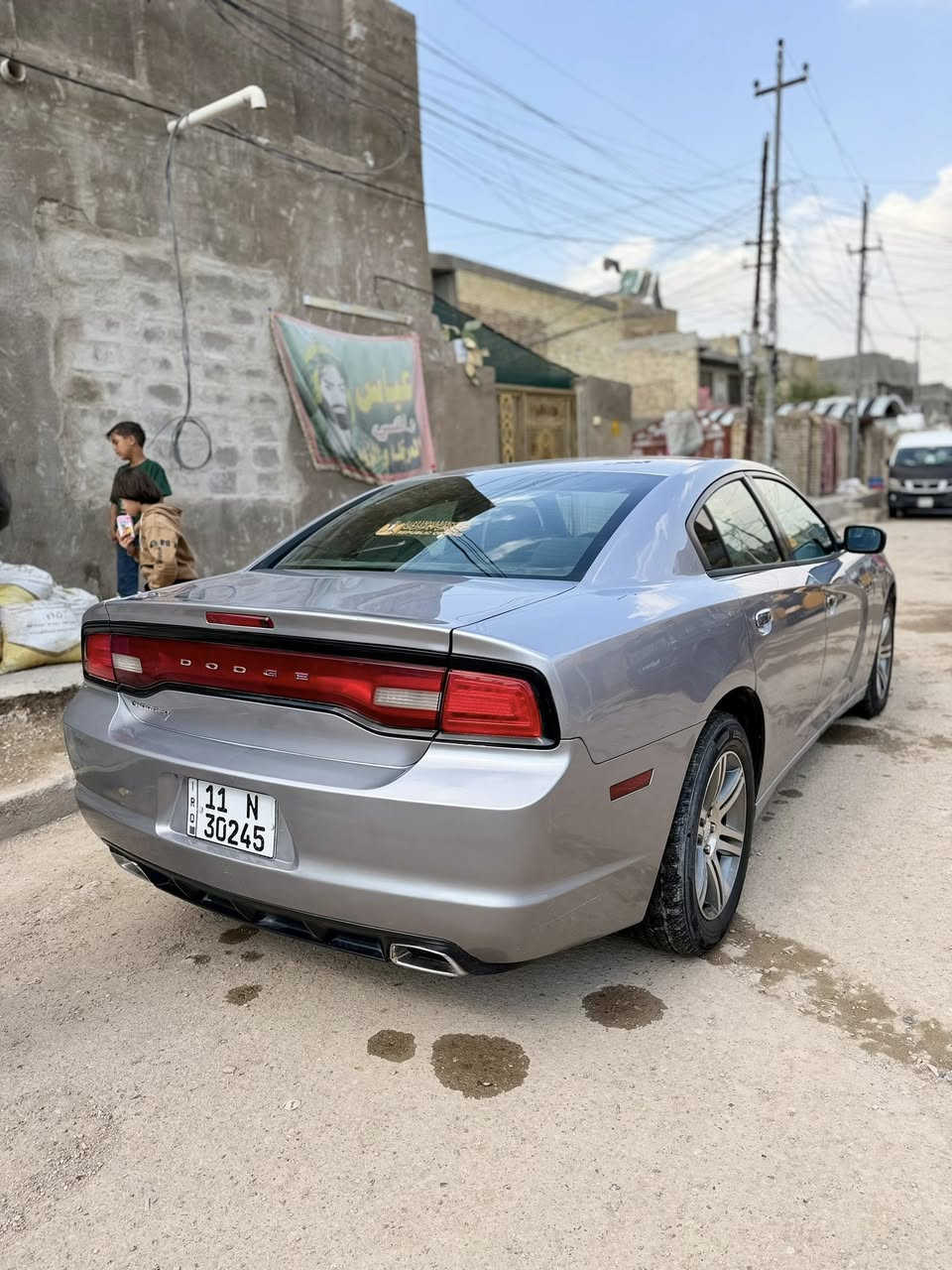 السلام عليكم جارجر 2014 اصل رقم بغداد تحويل مواصفات sxt   ماشية 170 مبدل بنيد فقط السونار داخل المنشور 
السعر 160 وبيها مجال 
***********
العنوان  بغداد مدينة الصدر
