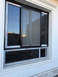 معمل الرعد • ألمنيوم وزجاج • أبواب وشبابيك