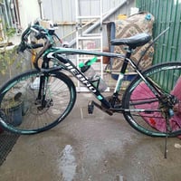 بايسكل c700 للبيع أو مراوس بناتي السعر 125 مكاني بغداد 07706564995