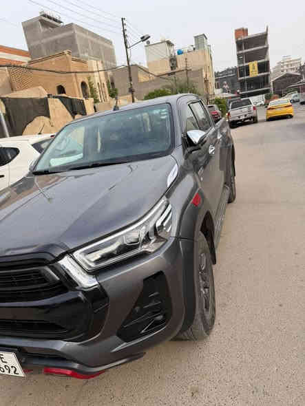 تيوتا هيلوكس ٦ سلندر موديل ٢٠٢٣ ماشية٦٠ الف مكفولة باسمنا فور ويل رقم اربيل السعر٤٠٥٠٠
اربع شدات وخمس ورقات
اللون نفطي رقم اربيل السيارة جديدة بدون نقص
مكان السيارة المنصور الداودي
رقم صاحبها *********** بغداد
