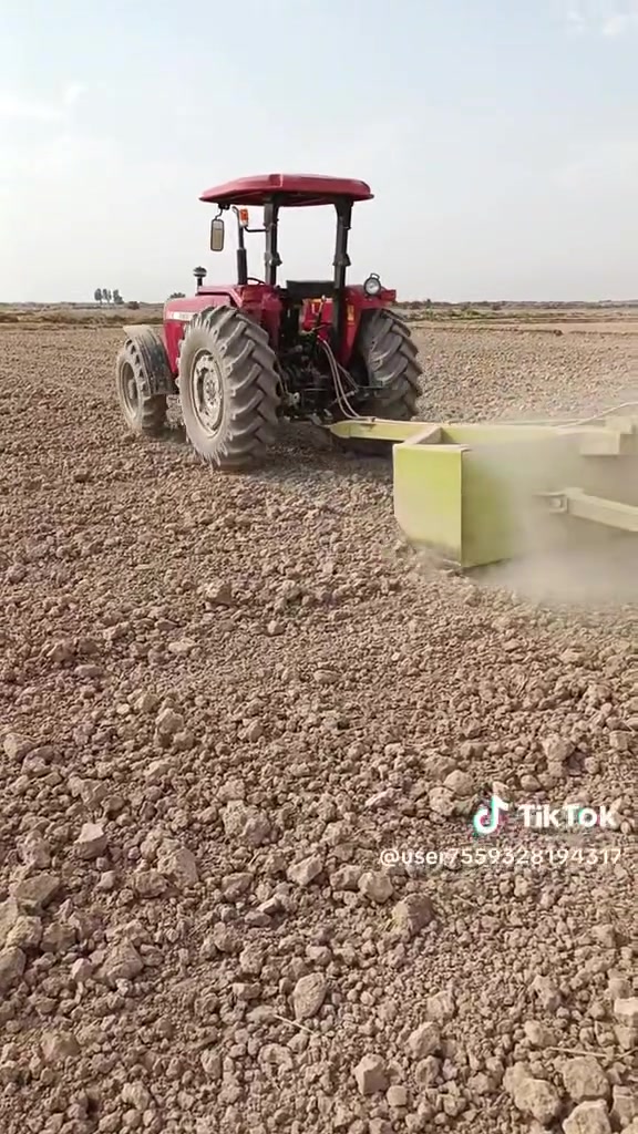 سلام عليكم مكينه مديل ٢٤ للبيع مفتوحه رقم سليمانيه وراها ٥ ملحقات دسك  معدلان  فدان  خرماشه  مرازه   مكانها الحالي ميسان  ***********
