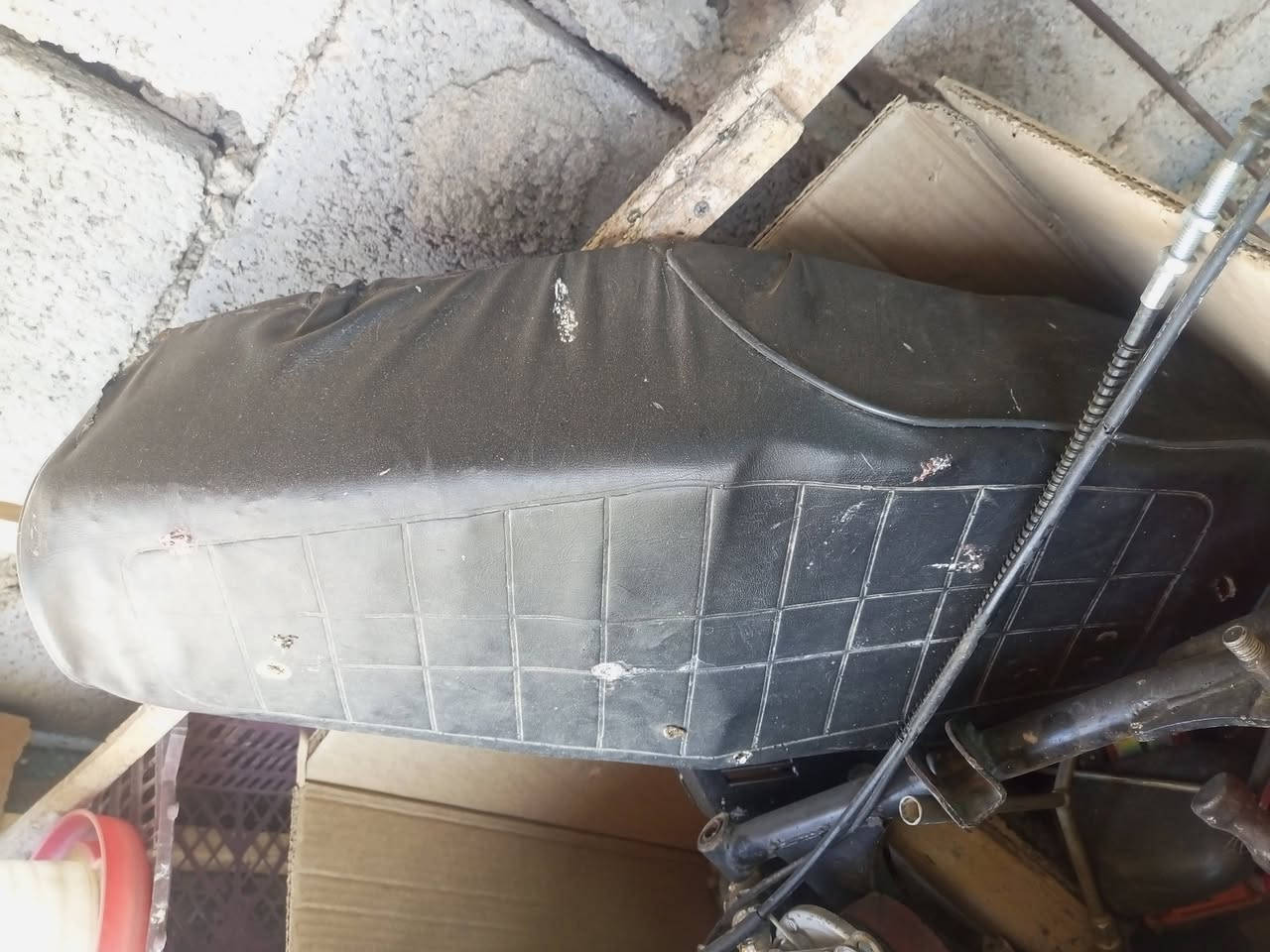 دراجه اربعه كير معه شلعه ومعدل دراجه ماناقصها شي بيها ويل قبل يومين شاده ب ٣٥الف ولدراجه متنباع وحدها ويهاغراض 
1تانكي 
2صفاحيات سود جدد 
3كابريته امتي ار اصليه
٤زنجيل 
٥ماشه نضيفه
٦تاير امامي اصلي كامل جيب وشد
٧واير سكليتر واير كلج بلجيس 
٨كب مال بريكات امامي وخلفي ويه دكساتهن
٩شفتات امامي وخلفي 
١٠ كشن جلد اسود 
١١عقل جديد وشغال ١٢باتري مامستخدم


**إذا كنت صاحب هذا الإعلان وتريد حذفه لأي سبب، رجاءا أرسل رسالة إلى الدعم الفني**