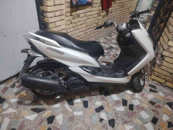 السلام عليكم شبابـ.

دراجه ماجستي أسـ.

الدراجه نضيفه تجي وتكلبـ.

السعر 1600وبيه مجال بسيطـ.

***********.
