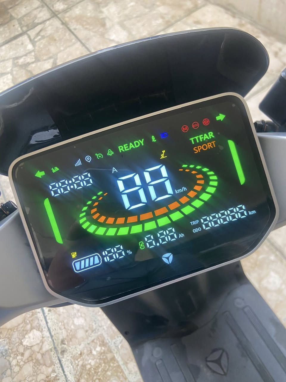 السلام عليكم ورحمة الله وبركاته للبيع ياديا الغني عن التعريف 
بغداد شارع فلسطين ***********

راسل صاحبها مكلف بالنشر فقط تحياتي للجميع
