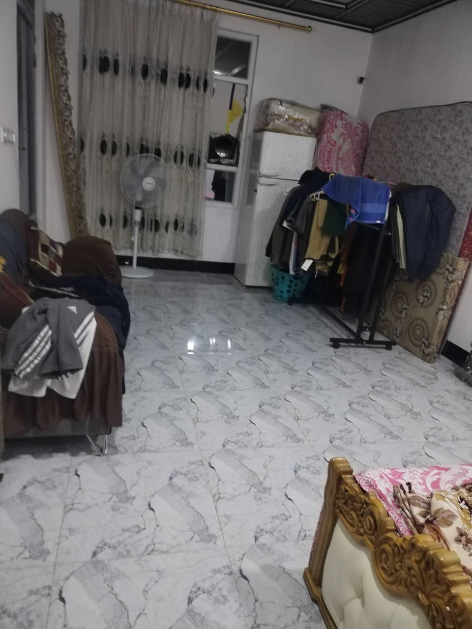 بيت للبيع في حي البنوك
للاستفسار الاتصال على الرقم ***********
