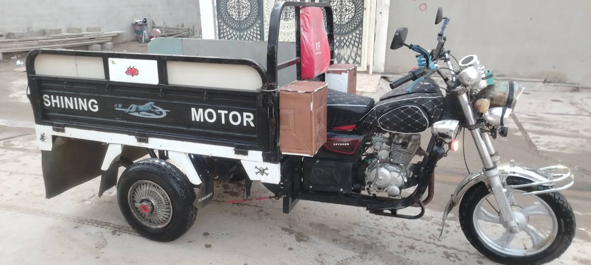 السلام عليكم اخوان ستوته للبيع موديل 20 محرك 22 السعر مليون 450 وهذا رقمي ***********
