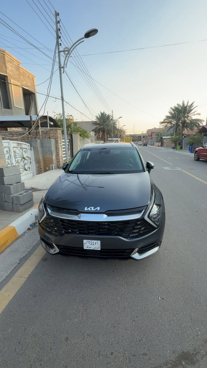 يالله للبيع 
سبورتج 2023 وارد كوري 

1600 توربو 

السياره حادثها لغد صفحه الايمن مصلحه تصليح درجه اولى 

وبيها من كوريا صبغ بابين اليمين والصندوق الخلفي بدون ضربه

كشنات جلد 

 المقاعد تدفئه تبريد 

حساسات خلفيه 

ايرباك ستيرن وبرده فقط ومرجعهن بلاديه 

السياره كامله من كل النواحي مابيها اي مصرف 

بدون رقم  سياره على ايدي جايبها بااسمي 

سعرها ١٧٥ وبيها مجال 

والسونار موجود

*********** للاستفسار
