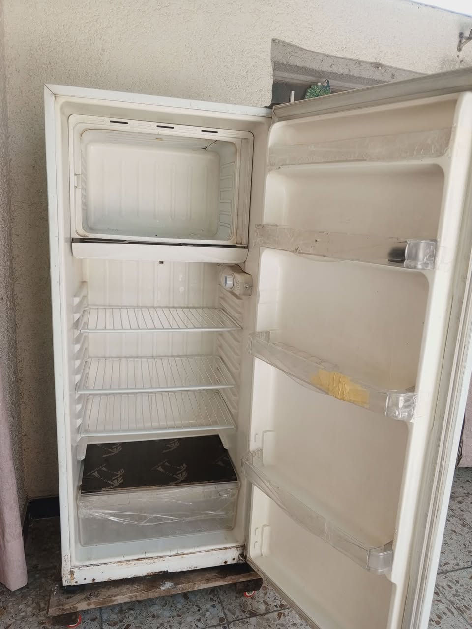 السلام عليكم ثلاجه للبيع نضيفة جدآ ماركة ايديال تبريد وتجميد للاستفسار +964 772 982 3867


**إذا كنت صاحب هذا الإعلان وتريد حذفه لأي سبب، رجاءا أرسل رسالة إلى الدعم الفني**