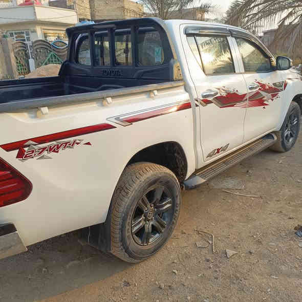 هيلوكس فور ويل رقم بغداد بسمي موديل 22 اسويج شركة ساز ماشية 54 عنواني بغداد السعر المطلوب 312 بيها مجال حك الجية... القراء التفاصيل وشوف الصور يلة تخبرني.... 
***********
***********
