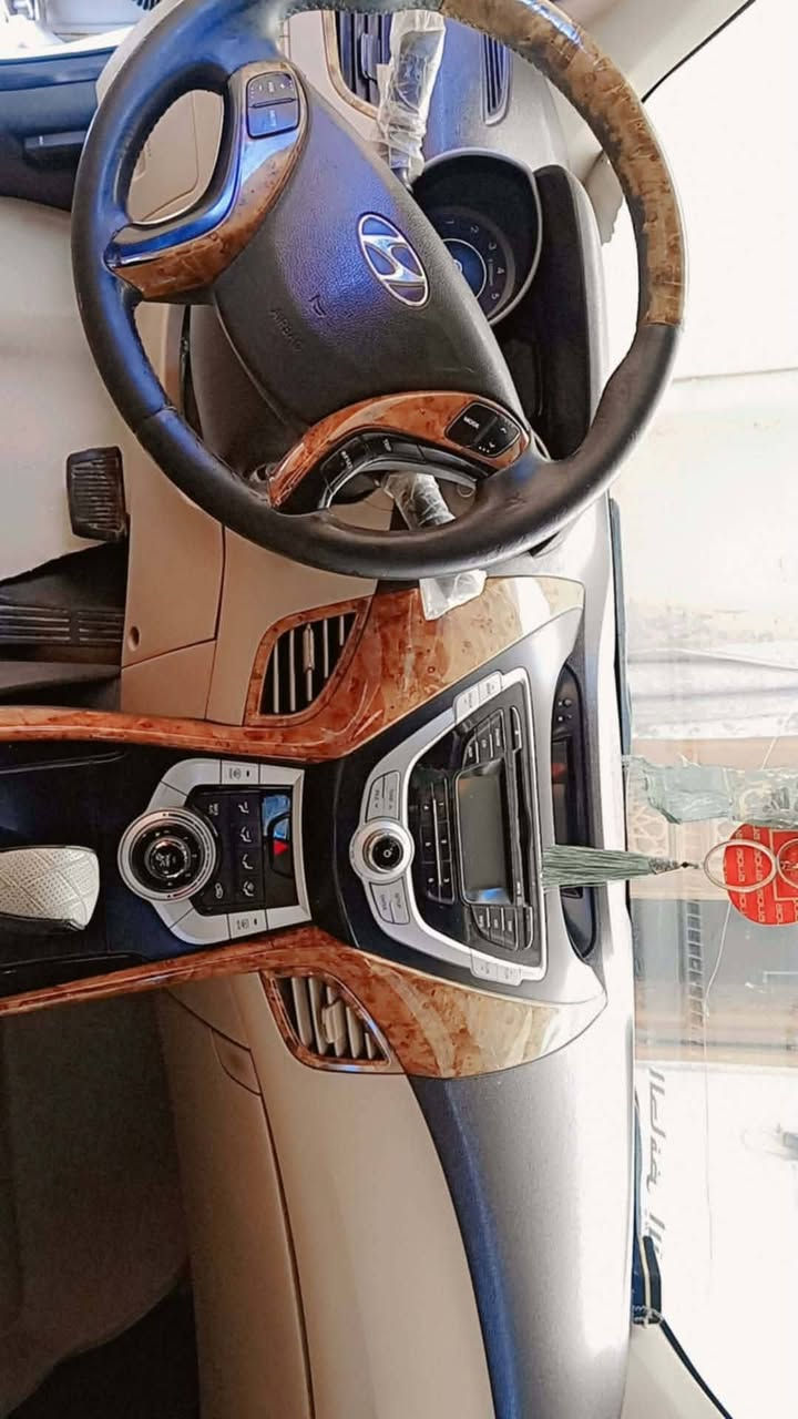 سلام عليكم مكلف بلنشر
للبيع النترا موديل 2012 خليجي لون ابيض رقم اربيل الماني بسم كردي وكاله أو تحويل مضمونات فول مواصفات عد البصمه فتحه تحكمات حساسات اشاير بالمري اربعه دسك مكينه 1.8 كير اوتو حداديه تبريد جاهزه السياره مكفوله من الضربه والتبديل والصبغ فقط الدور الخلفي مامبين سياره جديده كلش ونضيفه مال جناي مكانها نجف السعر 117 وبيه مجال للشراي اتصل ع الرقم ***********

بلعافيه ع الي ياخذها ❤️
