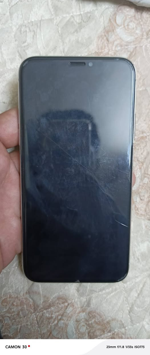 جهاز تكنو كامون 30 ألجهاز كُلش نضيف قطعة ممبدله بي وياه كڤر الجهاز قوي شاشة 120 هيرتز بل العاب 60 فريم مساحته 256 العشوئيه 8+8 كامره 100 ميگا بكسل بطاريته حلوه وبي نظام تقوية العاب 
الجهاز الثاني ايفون X العادي ذاكرة 64 مبدل بطارية وشاشة نوعية زينه وشاشته البلاديه موجوده بس بيها فطر انطيكياها وياه للمراوس ثنينهن بأيفون 13 
مكاني بغداد ألدورة ألرقم ***********
