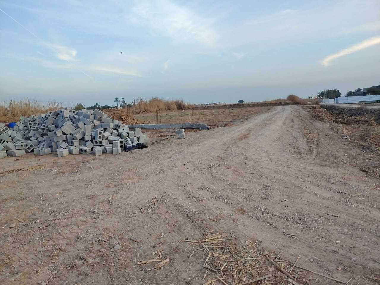 سلام عليكم
للبيع قطعة أرض في منطقة المدائن سلمان باك في منطقه التجارة
مساحة 1000 متر

عقد زراعي 117

الوجه ٢٤ ونزال ٤٢

يتوفر# كهرباء # وماء

***********
***********
