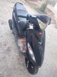 للبيع دراجه كامكو g4 مكينه مامفتوحه رقم07887408811