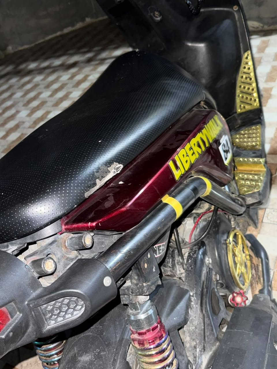 السلام عليكم سكنس جبلي للبيع
فول تزويد كله رياضي
كلجات رياضي اقوي شي شلعه ومعدل
صدر امامي تزويد
صدر خلفي تزويد
قبق ملف مزود نحاسي
ستيرن رياضي+يدات بريك 
فج بريك+فلنجات
دوس نحاسي
قطرة دهن نحاسي
جاملغ عالي امامي خلفي فايبر كاربون 
دراجه نظام نوزل مو كابريتر
مكينه تخبل خير من الله
مامفتوحه تشغيلتها نكرة شوكت ماتجي
متعوب عليها هواي، عارضها بمليون و100
رقم الهاتف واتس اب ورصيد
***********
