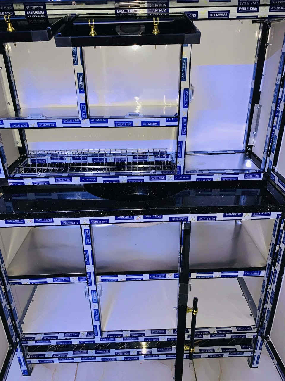 سنك وملحق جديد تفصال الاصلي مرمر قياس متر وربع مكاني بغداد مدينة الصدر واكو خدمه  توصيل بكروه ***********بي واتساب
