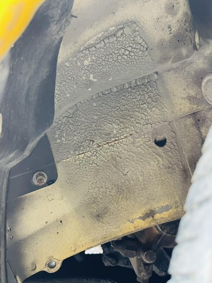 للبيع طيبه موديل 2015 رقم بغداد الماني تحويل مباشر كير ومحرك مكفولات تخم تاير تبريد شغال السياره جاهزه بدون حادث بيه قطعتين صبغ فقط السياره جاهزه مصفره هيئه وغرامه سنويه مجدده السعر 32 وبيه مجال مكاني بغداد رقم ***********
